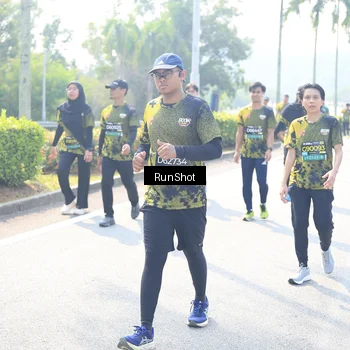 Runner Photo 6941480
