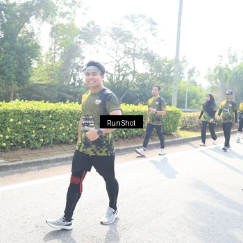 Runner Photo 6941483