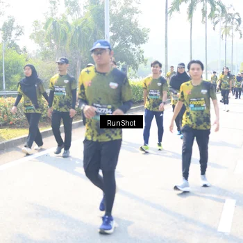 Runner Photo 6941484