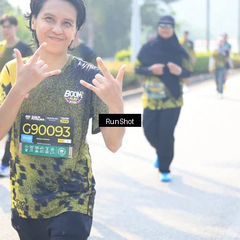 Runner Photo 6941505