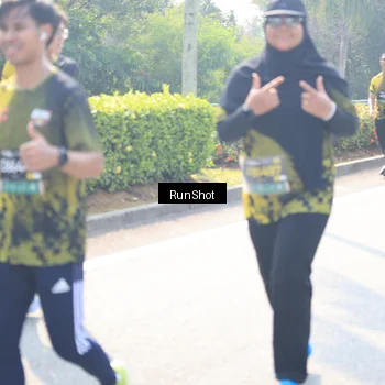 Runner Photo 6941515