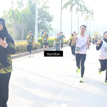 Runner Photo 6941518