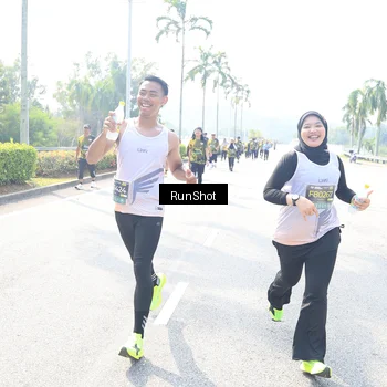 Runner Photo 6941534