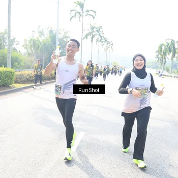 Runner Photo 6941535