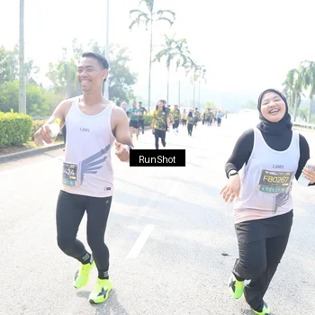 Runner Photo 6941536