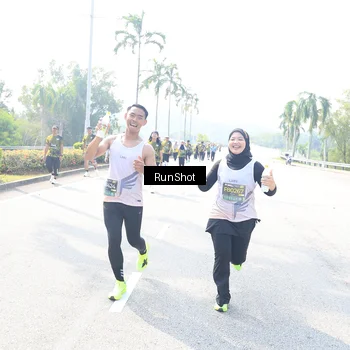 Runner Photo 6941562