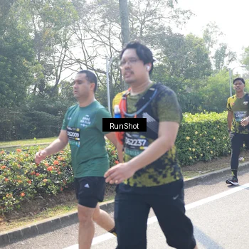 Runner Photo 6941565