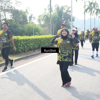 Runner Photo 6941574