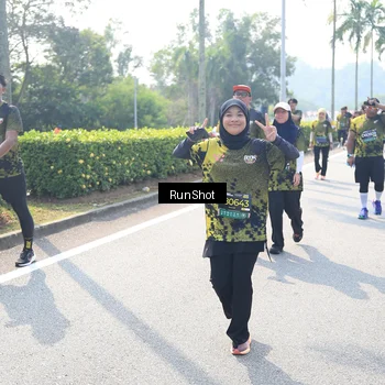 Runner Photo 6941576
