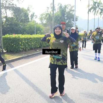Runner Photo 6941579