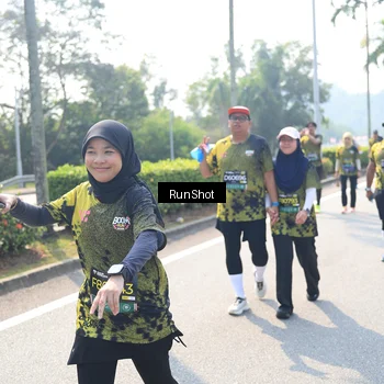 Runner Photo 6941583