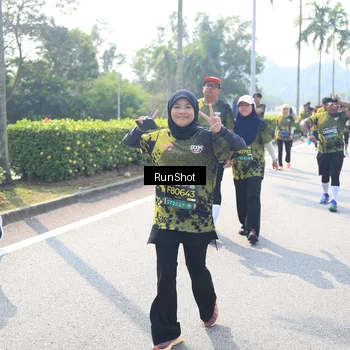 Runner Photo 6941592