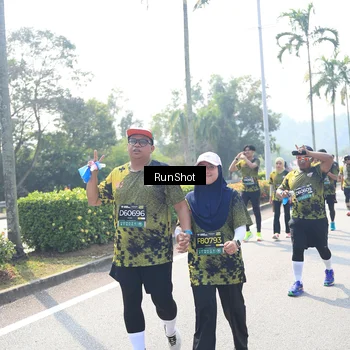 Runner Photo 6941594