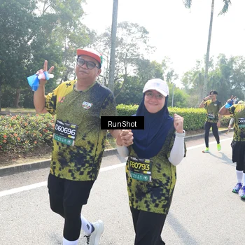 Runner Photo 6941600