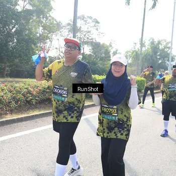 Runner Photo 6941602