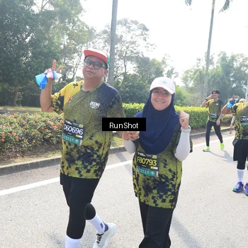 Runner Photo 6941603