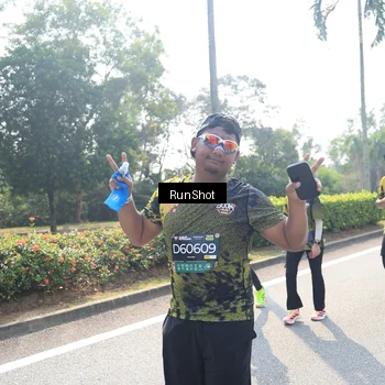 Runner Photo 6941619