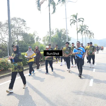 Runner Photo 6941623