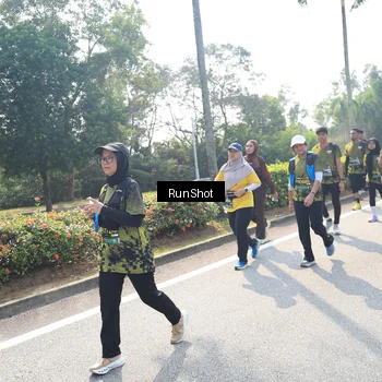 Runner Photo 6941630