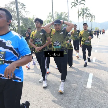 Runner Photo 6941642