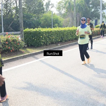 Runner Photo 6941663