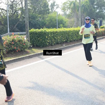 Runner Photo 6941664