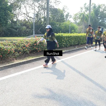 Runner Photo 6941758