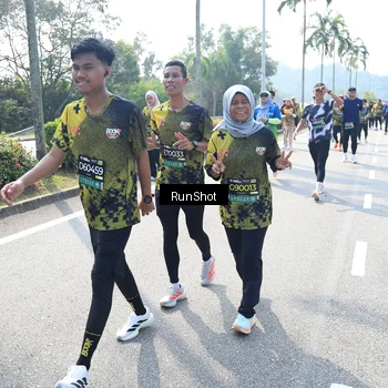 Runner Photo 6941795