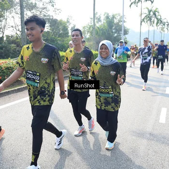 Runner Photo 6941796