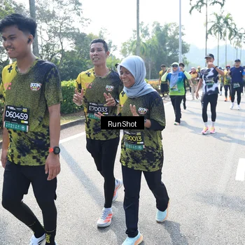 Runner Photo 6941799