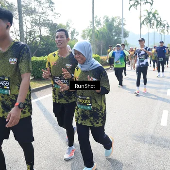 Runner Photo 6941800