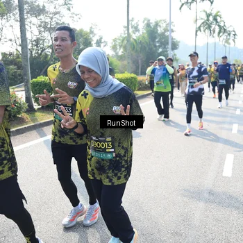 Runner Photo 6941801