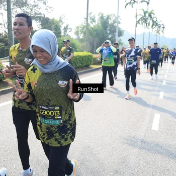 Runner Photo 6941803
