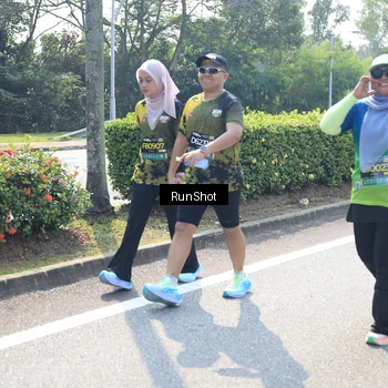 Runner Photo 6941813