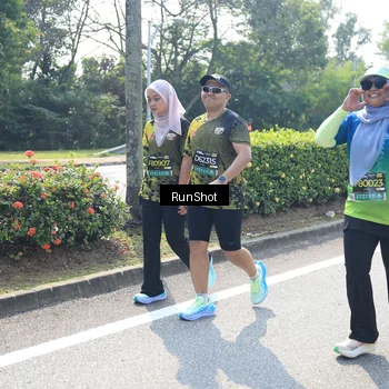 Runner Photo 6941815