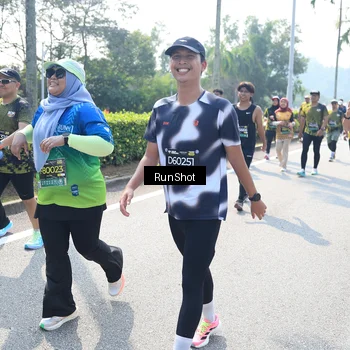 Runner Photo 6941824