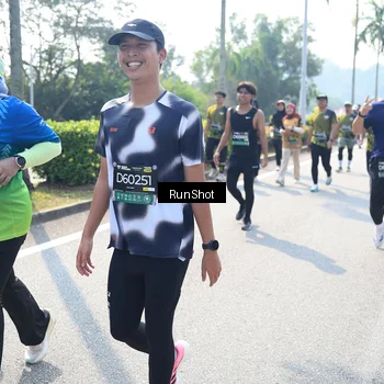 Runner Photo 6941827