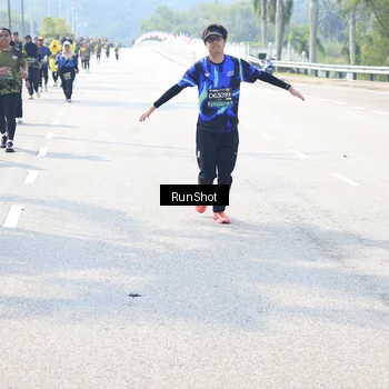 Runner Photo 6941851