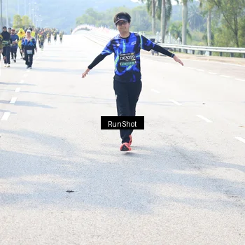 Runner Photo 6941855