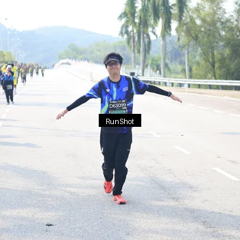 Runner Photo 6941858