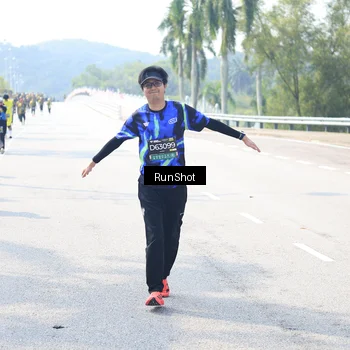 Runner Photo 6941859
