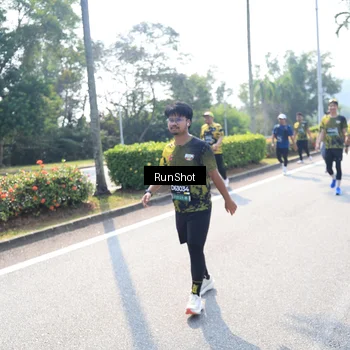 Runner Photo 6941892