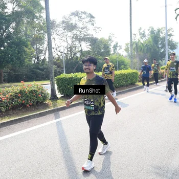 Runner Photo 6941894