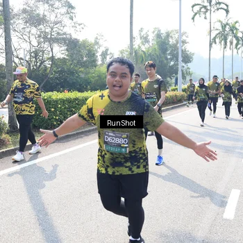 Runner Photo 6941914