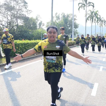 Runner Photo 6941915