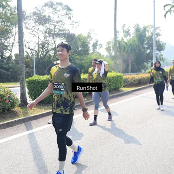Runner Photo 6941923