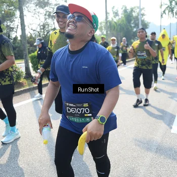 Runner Photo 6942004