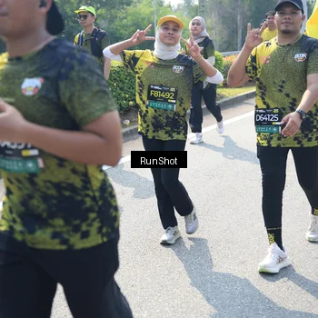 Runner Photo 6942014