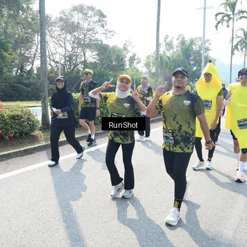 Runner Photo 6942019