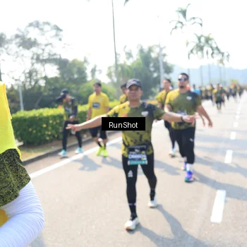 Runner Photo 6942039